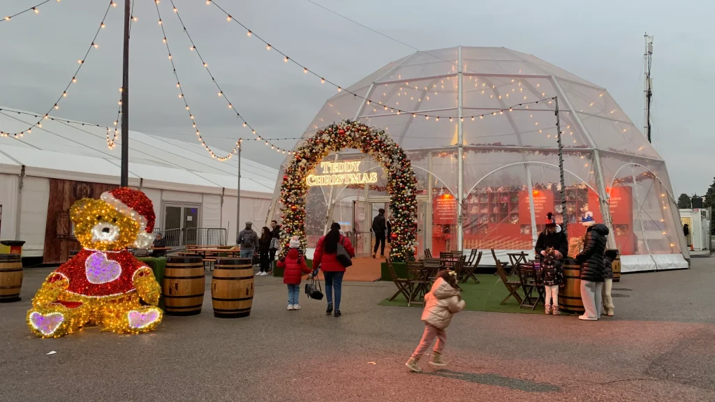 Decoración de Navidad en Torrejón de Ardoz, uno de los pueblos navideños cerca de Madrid